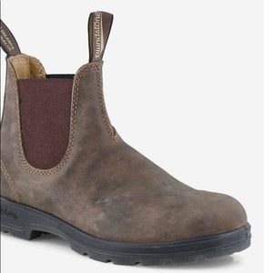 Round toe rustic brown blundstone